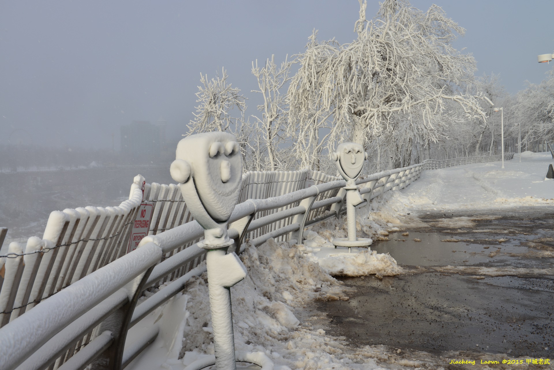 Niagra Falls Rainbow Bridge 