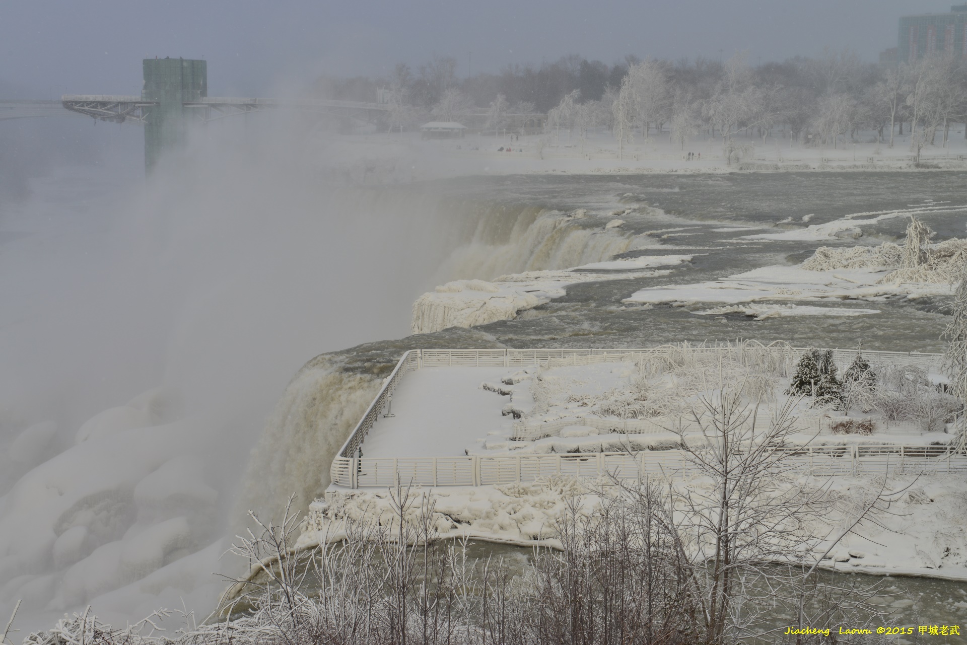 Niagra Falls Rainbow Bridge 